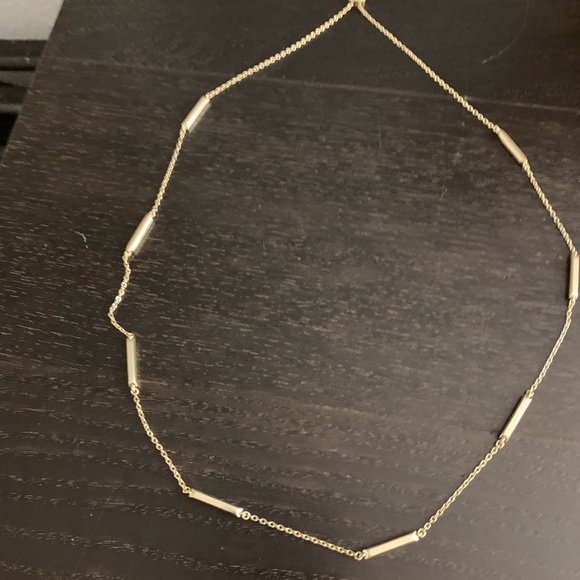 Kendra Scott gold necklace - adjustable - Picture 4 of 7